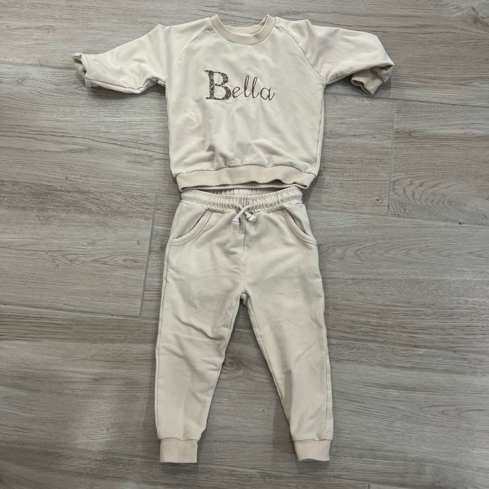Bella Light Cream Oatmeal 2T jogger Set
